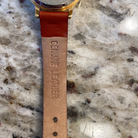 Disney Winnie the Pooh, genuine leather watch - Picture 6 of 10